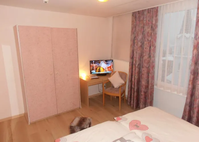 宾馆 Restaurant Escher 洛伊克巴德