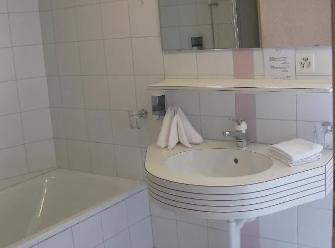 Restaurant Escher 宾馆 3*