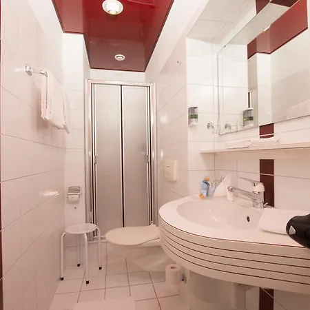 Restaurant Escher Лойкербад