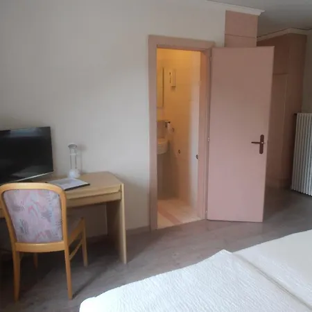 Restaurant Escher Мини-отель