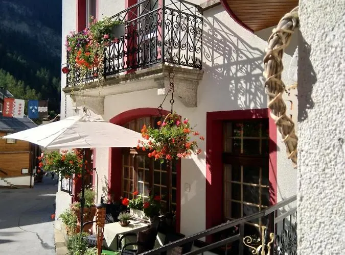 Han/Misafirhane Restaurant Escher 3*