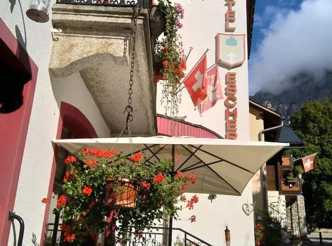 Han/Misafirhane Restaurant Escher