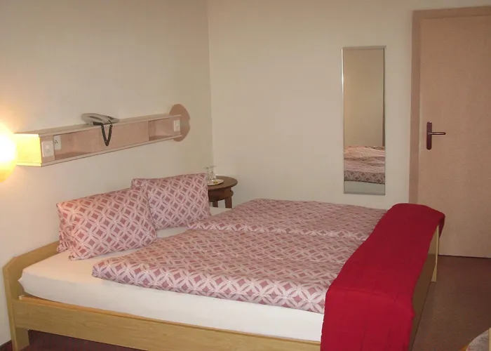 Restaurant Escher Han/Misafirhane 3*