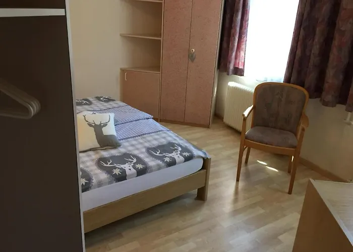 Restaurant Escher Han/Misafirhane 3*