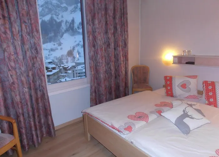 Han/Misafirhane Restaurant Escher