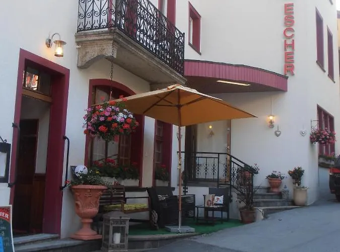 Han/Misafirhane Restaurant Escher